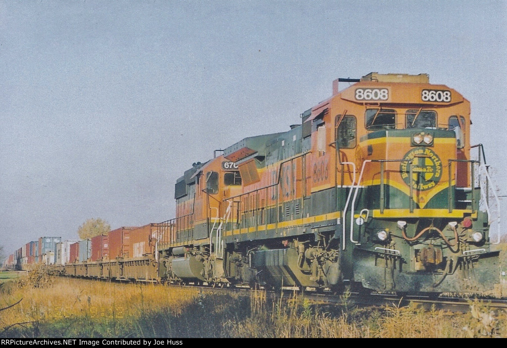 BNSF 8608 East